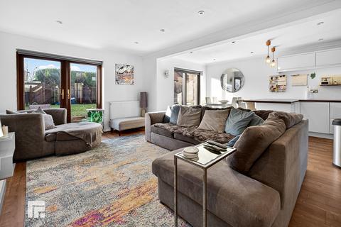 3 bedroom end of terrace house for sale, Chandlers Reach, Llantwit Fardre