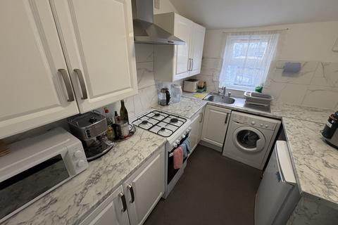 2 bedroom apartment to rent, Wightman Road, London N8