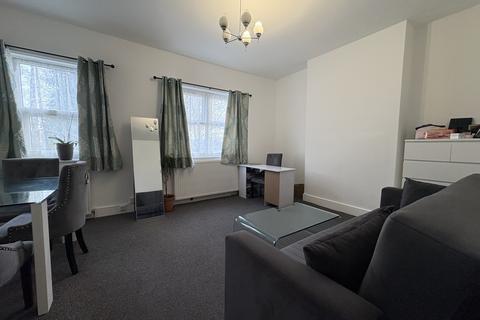 2 bedroom apartment to rent, Wightman Road, London N8