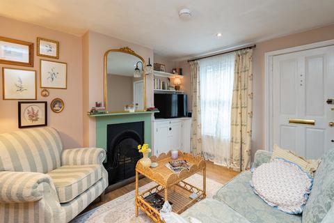 2 bedroom end of terrace house for sale, Meadowbrook Road, Dorking