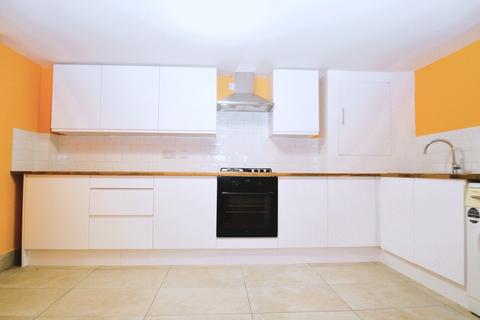 2 bedroom apartment to rent, Samuel Street, London