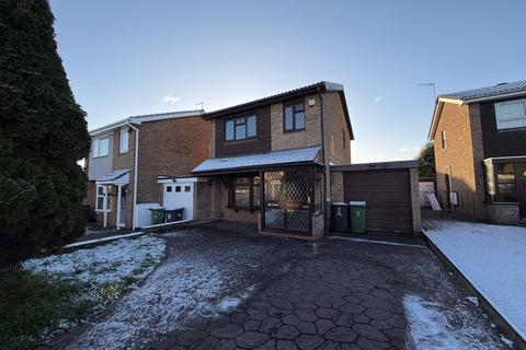 3 bedroom detached house to rent, Verwood Close, Wolverhampton WV13