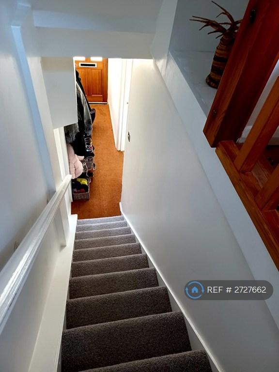 Ground To 1st Floor Staircase