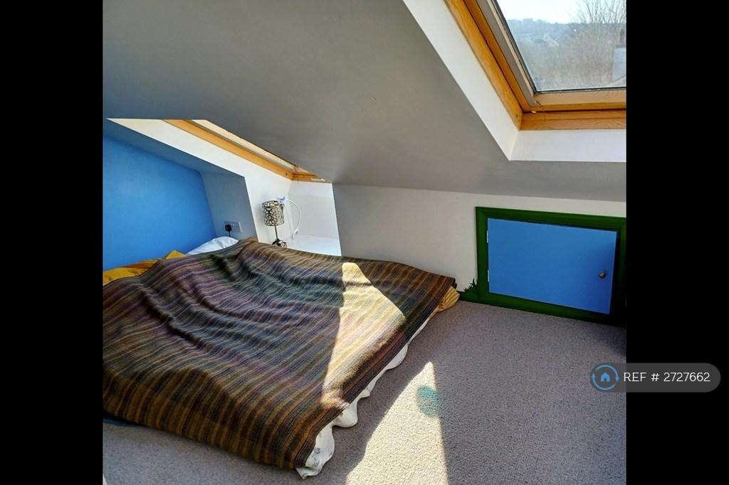 2nd Bedroom