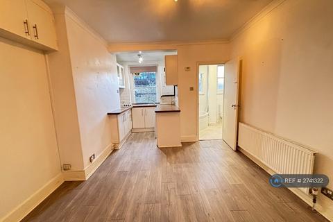 1 bedroom flat to rent, Dewsbury Court, London, W4