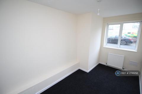 2 bedroom flat to rent, Conniburrow, Milton Keynes, MK14