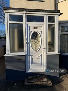 5 bedroom semi-detached house to rent, Newton Park View, Leeds, LS7