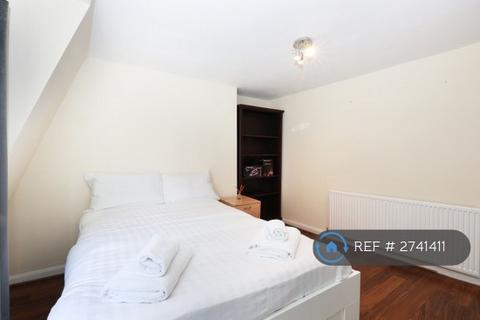 2 bedroom flat to rent, Clapham Road, London, SW9