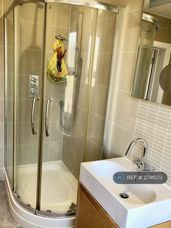 Family Bathroom With Shower
