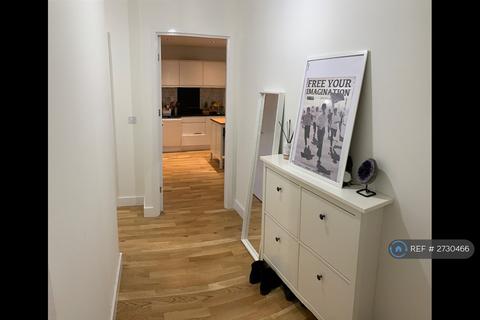 2 bedroom flat to rent, Maher Court, London, E14