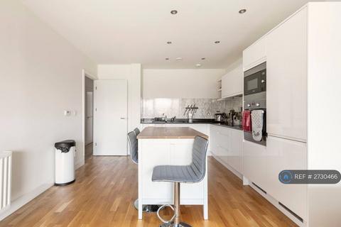 2 bedroom flat to rent, Maher Court, London, E14