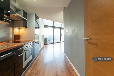 2 bedroom flat to rent, Mann Island, Liverpool, L3