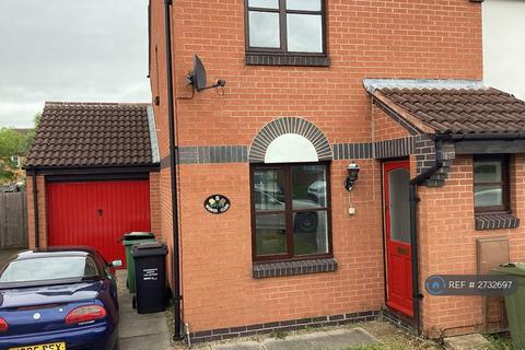 2 bedroom end of terrace house to rent, Weaver Close, Loughborough, LE11