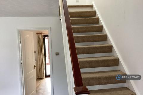 2 bedroom end of terrace house to rent, Weaver Close, Loughborough, LE11