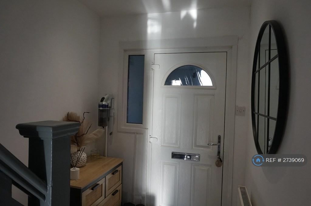 Entrance/Hallway