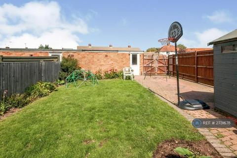 3 bedroom terraced house to rent, Southern Road, Eastbourne, BN22