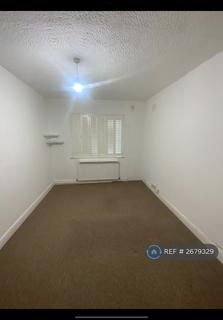 2 bedroom flat to rent, Nether Street, London, N3
