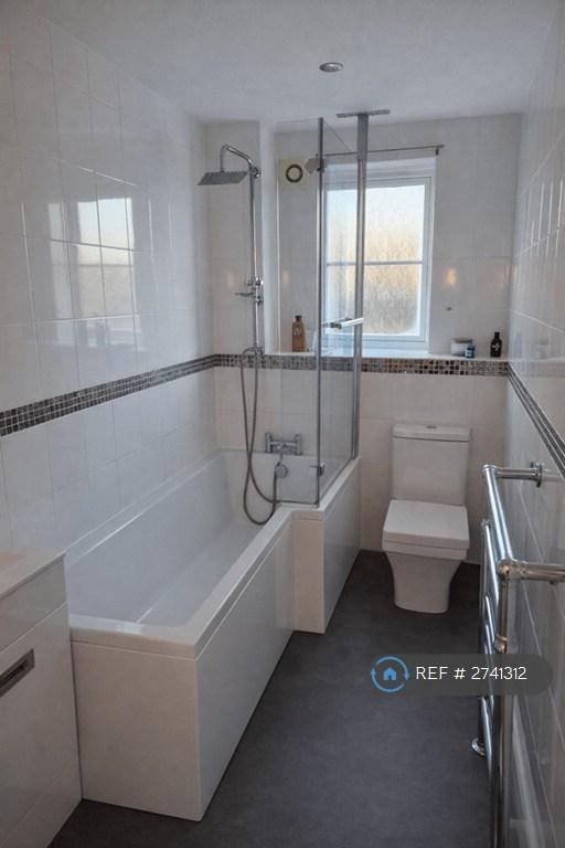 Bath/Shower Room