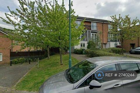 3 bedroom end of terrace house to rent, Hanno Close, Wallington, SM6
