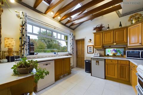 undefined, Long Lane, Saughall, CH1