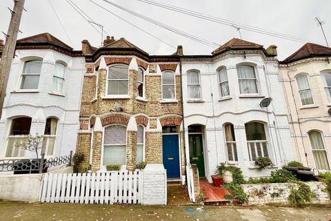 2 bedroom flat for sale, London SW11