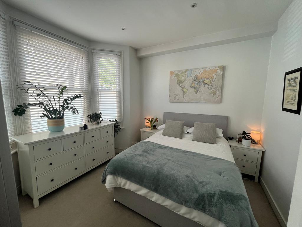 Joel bed