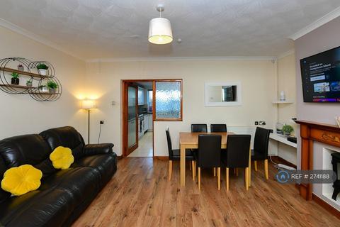 3 bedroom detached house to rent, Ormsby Terrace, Port Tennant, Swansea, SA1