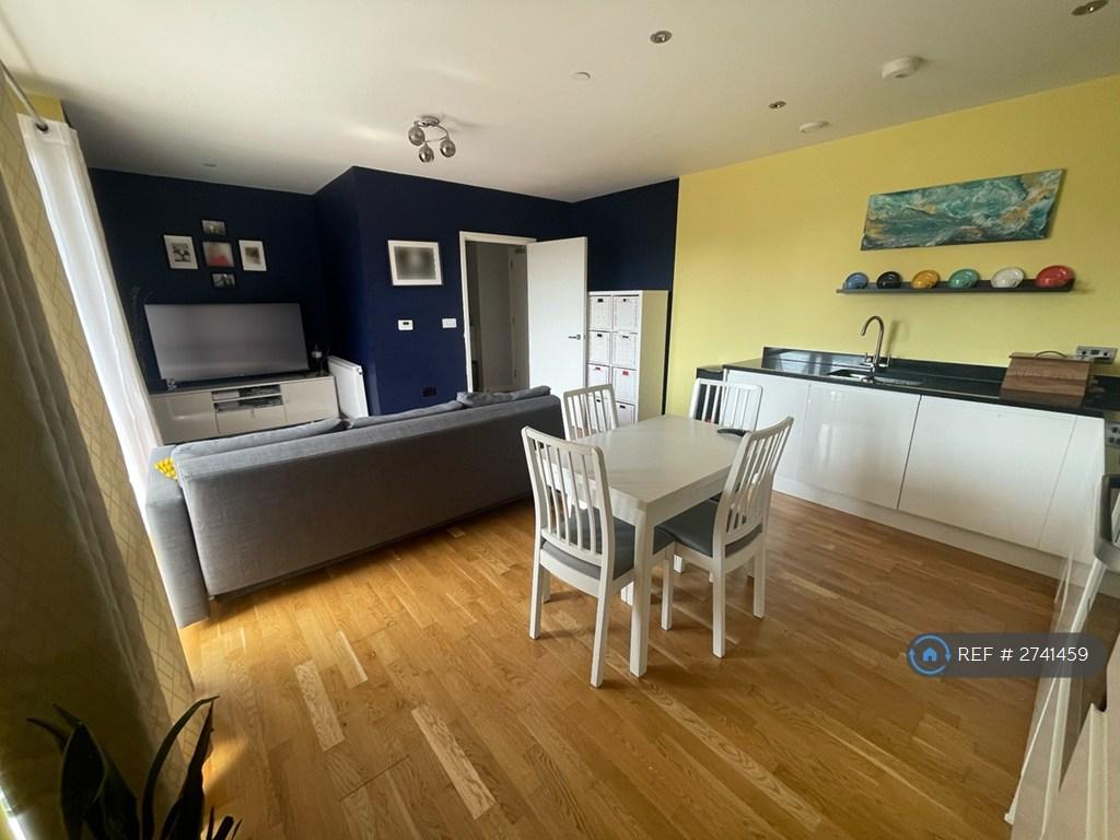 Living Area / Kitchen