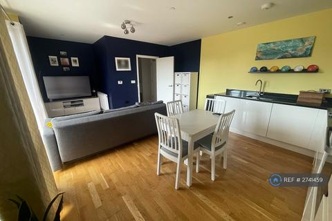 2 bedroom flat to rent, Cowan House, London, SE10