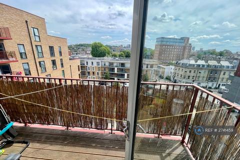 2 bedroom flat to rent, Cowan House, London, SE10