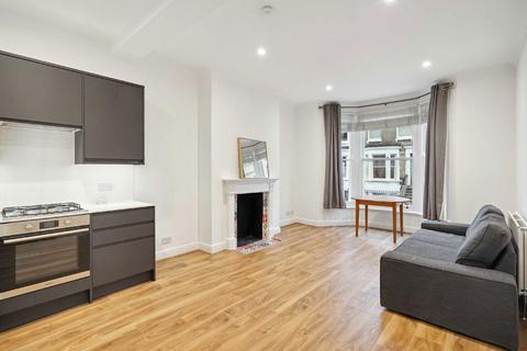 1 bedroom flat to rent, Halford Road, London SW6
