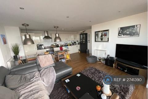 2 bedroom penthouse to rent, Great Western Street, Aylesbury, HP20