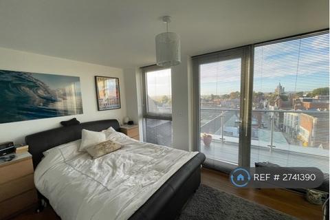 2 bedroom penthouse to rent, Great Western Street, Aylesbury, HP20