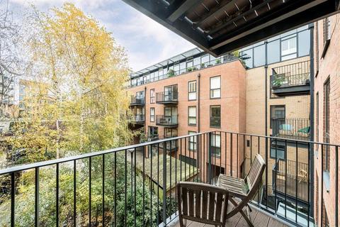 2 bedroom flat for sale, Milles Square, London SW9