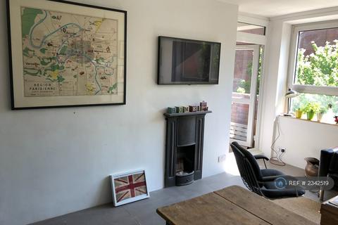 2 bedroom flat to rent, Gerridge Street, London, SE1