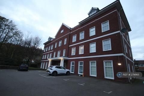 1 bedroom penthouse to rent, Station Road, Loudwater, High Wycombe, HP10