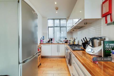 3 bedroom flat to rent, Springbok Works, London, N16