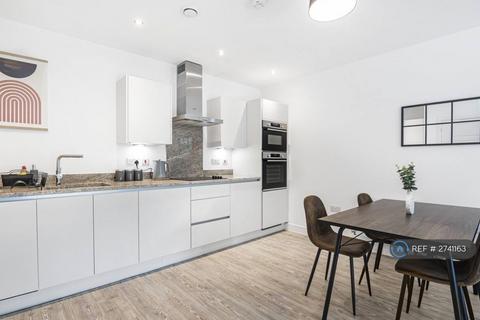 2 bedroom flat to rent, Rushey Meadows Court, Maidstone, ME14