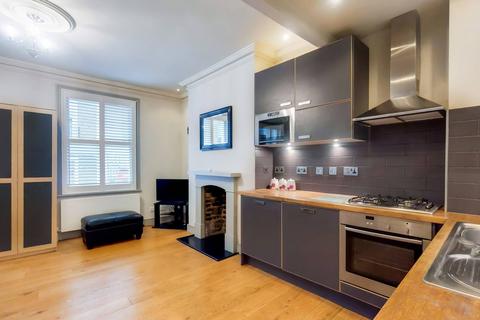 1 bedroom flat to rent, Southolm Street, SW11, Battersea Park, London, SW11