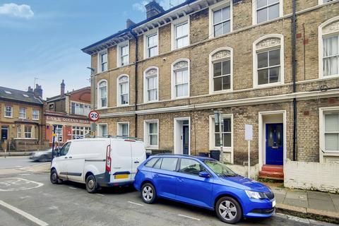 1 bedroom flat to rent, Southolm Street, SW11, Battersea Park, London, SW11