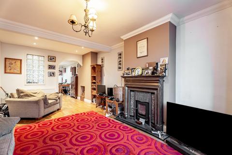 4 bedroom semi-detached house for sale, Guildford Road, Hertfordshire AL1