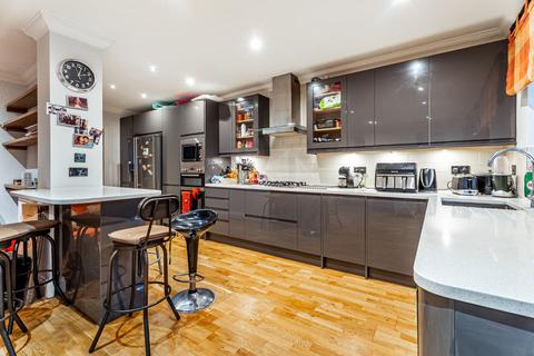 4 bedroom semi-detached house for sale, Guildford Road, Hertfordshire AL1