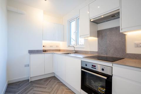 2 bedroom maisonette for sale, Dover Road East, Gravesend, Kent, DA11