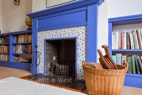 2 bedroom terraced house for sale, Kirdford Road, Arundel BN18