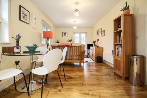2 bedroom apartment for sale, Weir Road, Bexley