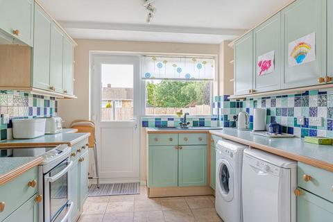 3 bedroom semi-detached house for sale, Maiden Erlegh Avenue, Bexley