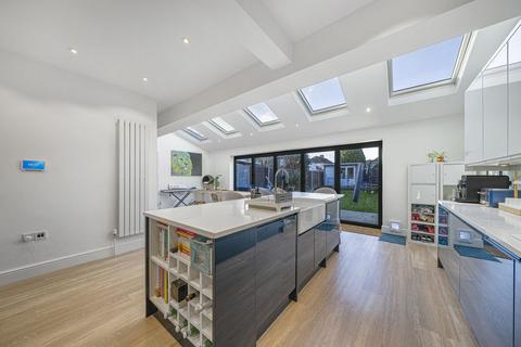 4 bedroom semi-detached house for sale, Cavendish Avenue, Welling