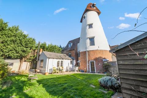 4 bedroom semi-detached house for sale, Windmill Close, Canterbury