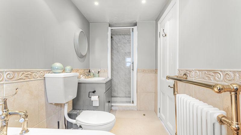 Ensuite
