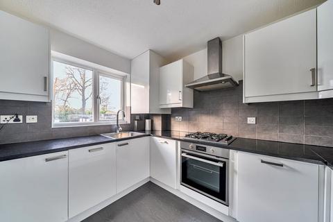 4 bedroom terraced house to rent, Reedham Drive, Purley